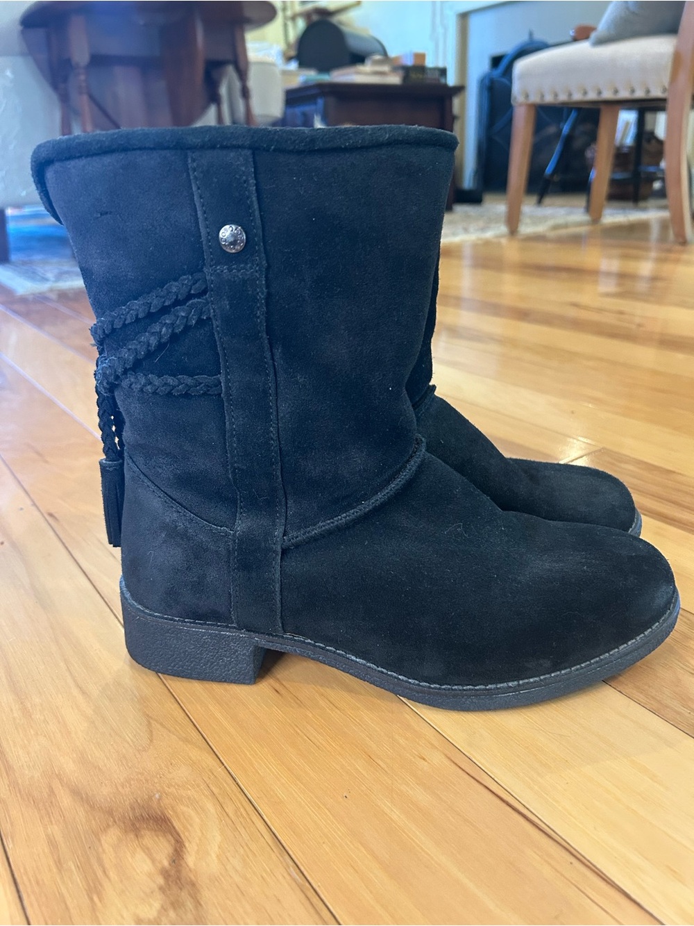 Abeo Blaine Women’s Black Winter Suede Mid-Calf Boots with Braided Tassel Detail - Picture 3 of 10